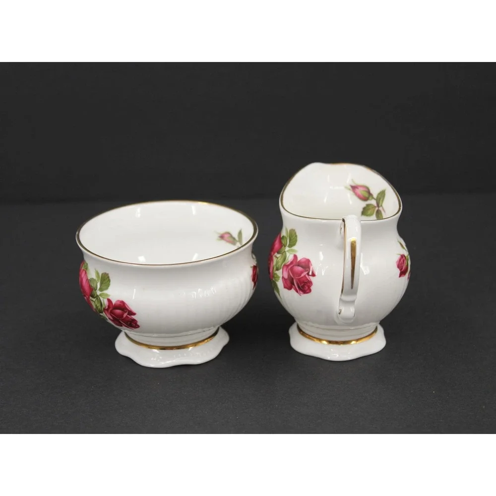 Elizabethan‎ Fine Bone China Creamer and Sugar Bowl Set Red Rose Made in England